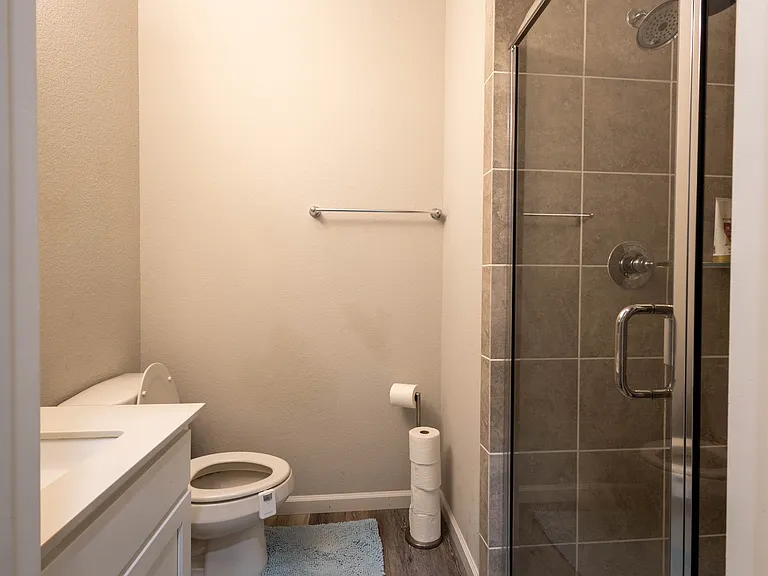 4709 Mayflower Dr — Photo 7