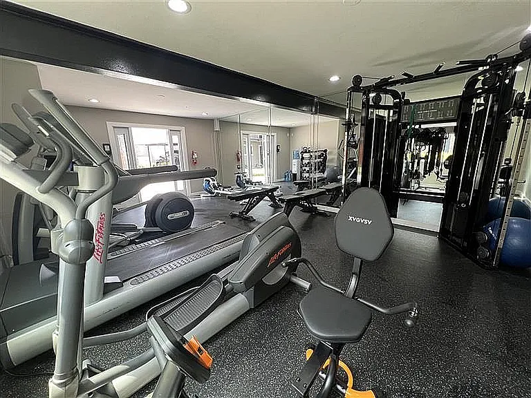 Crush your fitness goals in our modern, 24-hour resident gym at Trailwood Village.