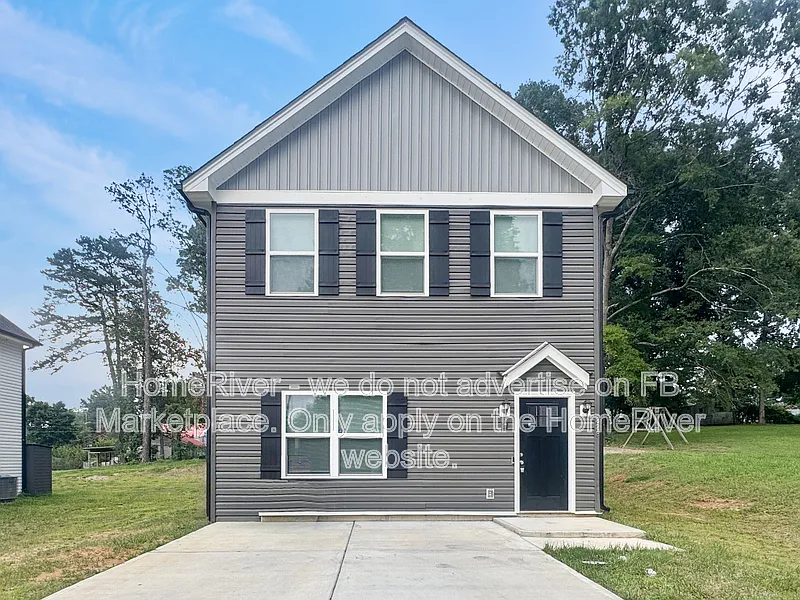 828 Graylyn Dr
