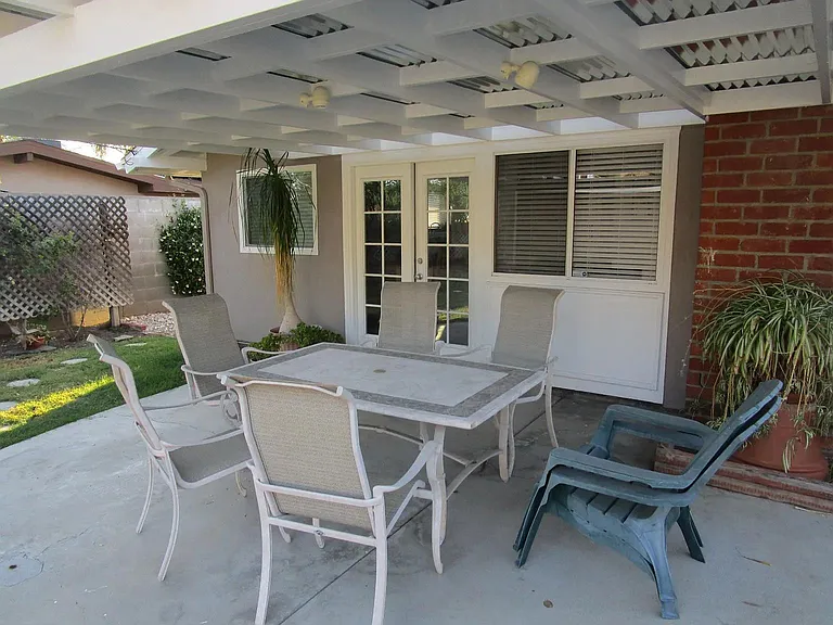 10638 Danube Ave — Photo 6