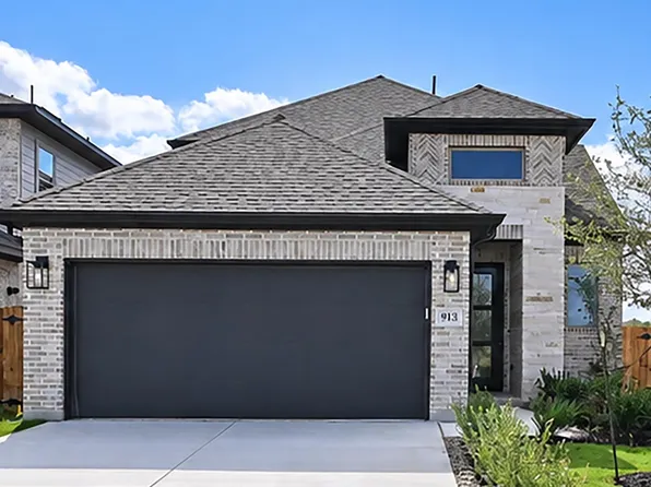 913 Woodland Lakes, New Braunfels, TX 78130