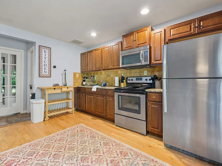 3613 Southland Dr NE #B — Photo 8