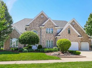 2251 Sable Oaks Dr, Naperville, IL