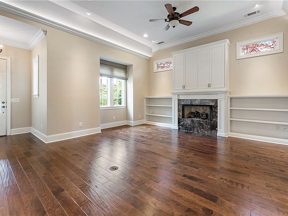 4th image of 1668 Woodley Cir