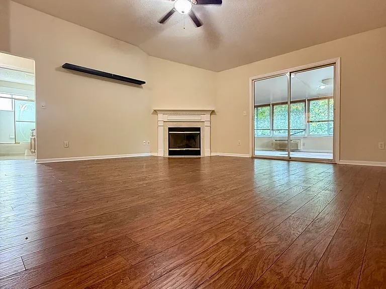 3150 Highland Grove Dr — Photo 4