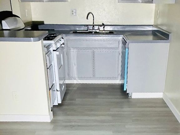 5th image of 21925-21931 Claretta Ave #21931-10
