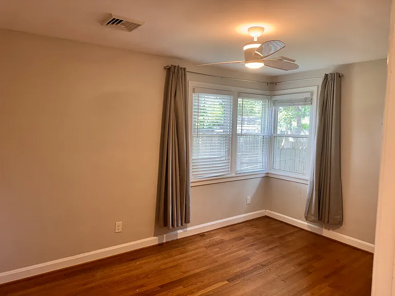 7302 Kenneth Dr — Photo 4