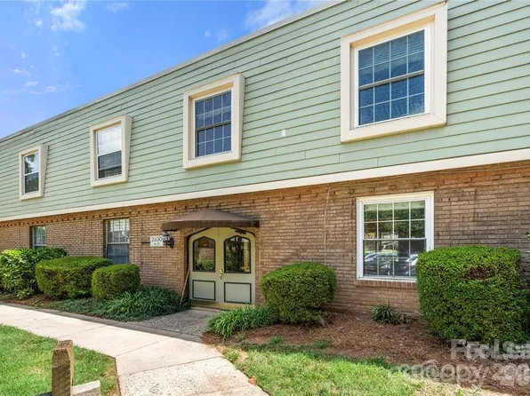2630 Park Rd, Charlotte, NC 28209