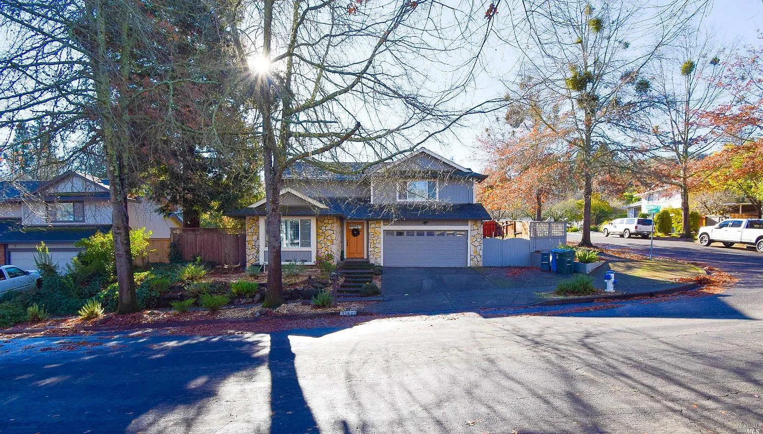 2182 Warwick Drive photo 1