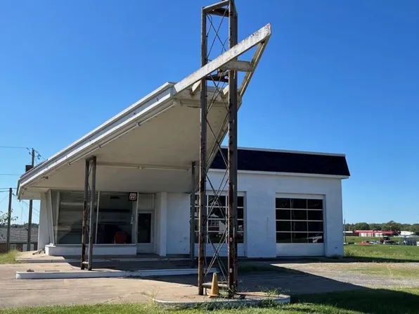 750 S Main St, Brookfield, MO 64628