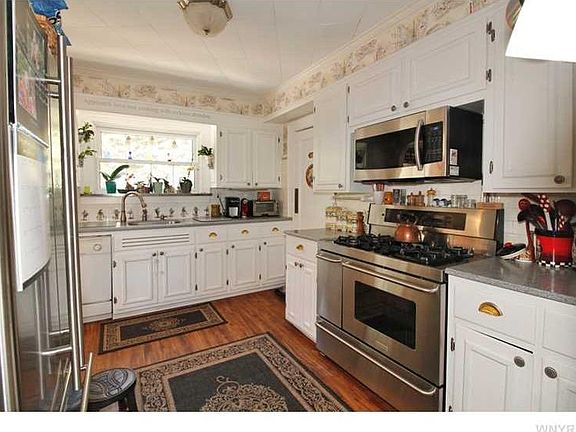 4th image of 46 Smallwood Dr