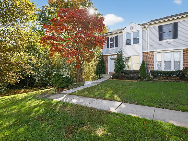 3459 Howell Ct — Photo 2