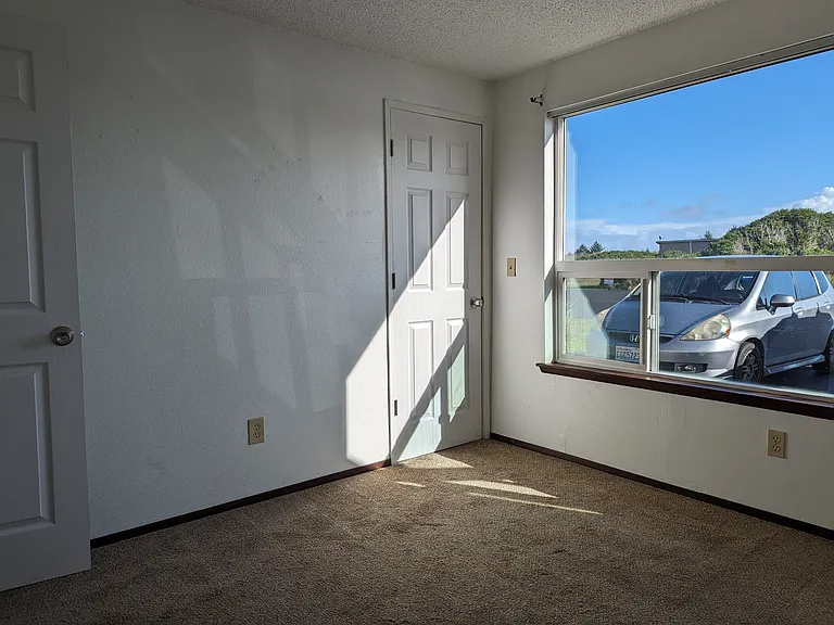 1008 Inglewood Ct SW #B — Photo 8