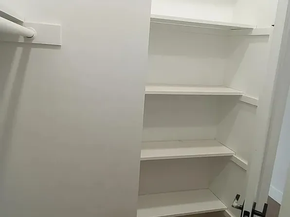 285 Lembeck Avenue image 17 of 20