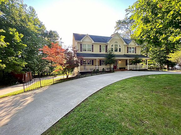 5th image of 5 Hidden Hills Dr