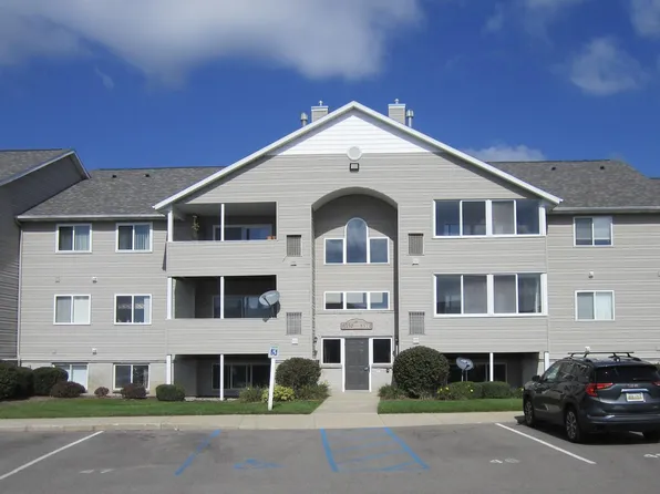 8372 N Jasonville Ct SE, Caledonia, MI 49316