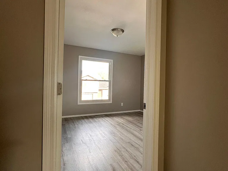 3017 W Roxbury St — Photo 19