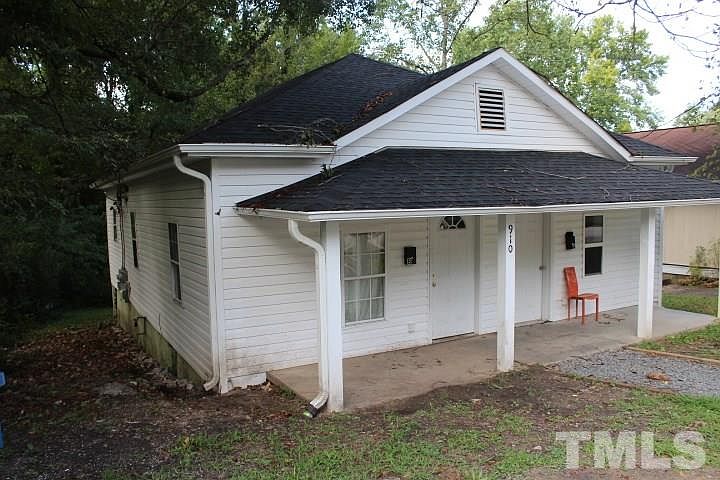 2nd image of 910 Price Ave