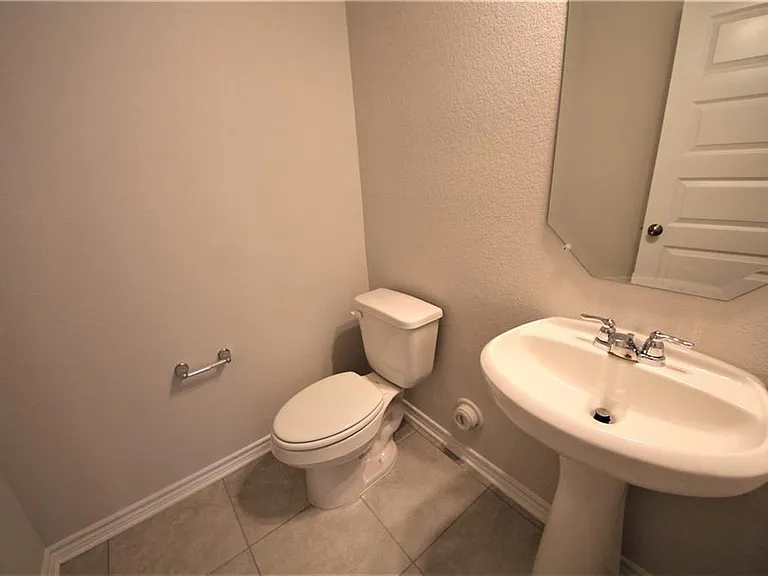 1932 Cypress Gate Dr — Photo 4