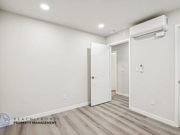 716-722 East 7th Street — Photo 19