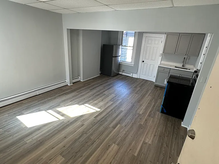 1153 Main Ave #3 — Photo 2