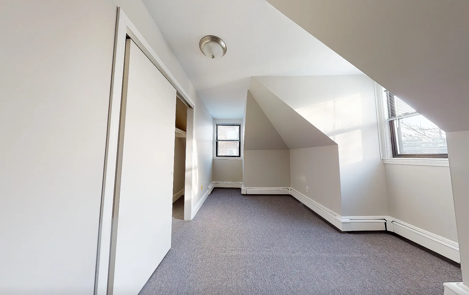 1 bed, 550 sqft, $2,400 — Photo 4