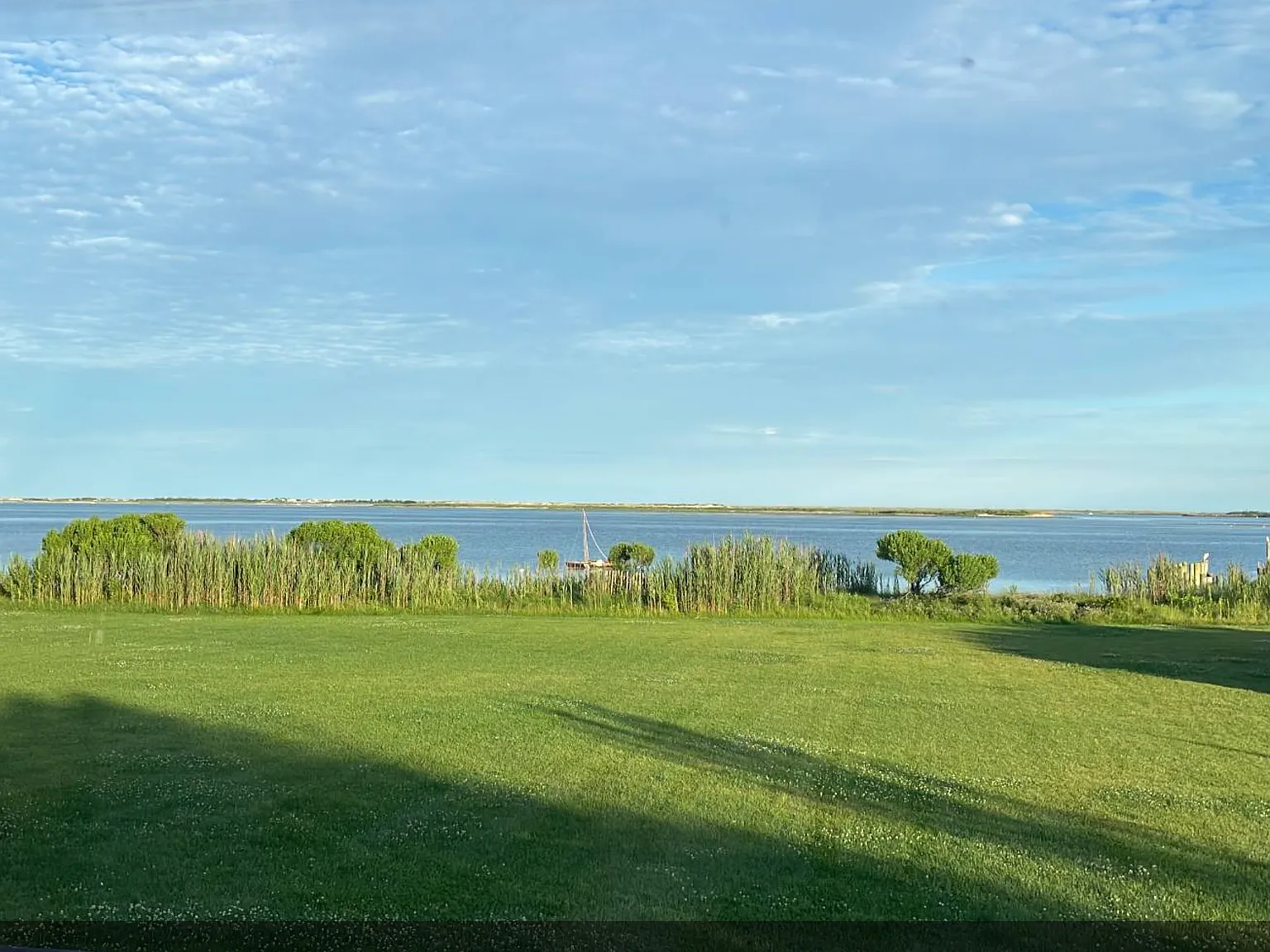 Waterfront Retreat with Pool and Tennis — Photo 4
