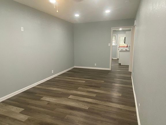 5th image of 210 W Willingham St #A
