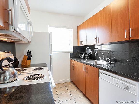 5th image of 660 Lenox Ave APT 7