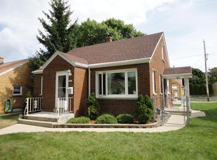 3542 S 16th St, Milwaukee, WI 53221