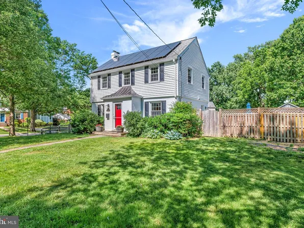 1905 Brisbane St, Silver Spring, MD 20902