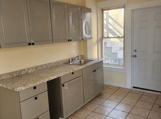 809 Sherman Pkwy #2R, New Haven, CT 06511