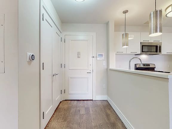 5th image of 6405 Yellowstone Blvd APT 115