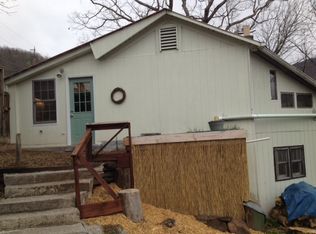 124 Ramp Road, Sandstone, WV 25985