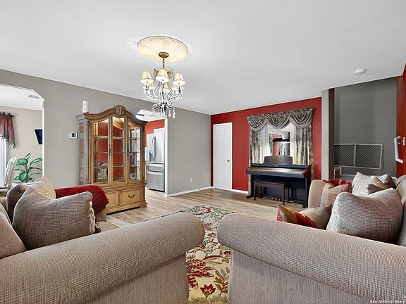 5th image of 24222 Waterwell Oaks