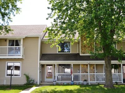 235 52nd St, West Des Moines, IA, 50265