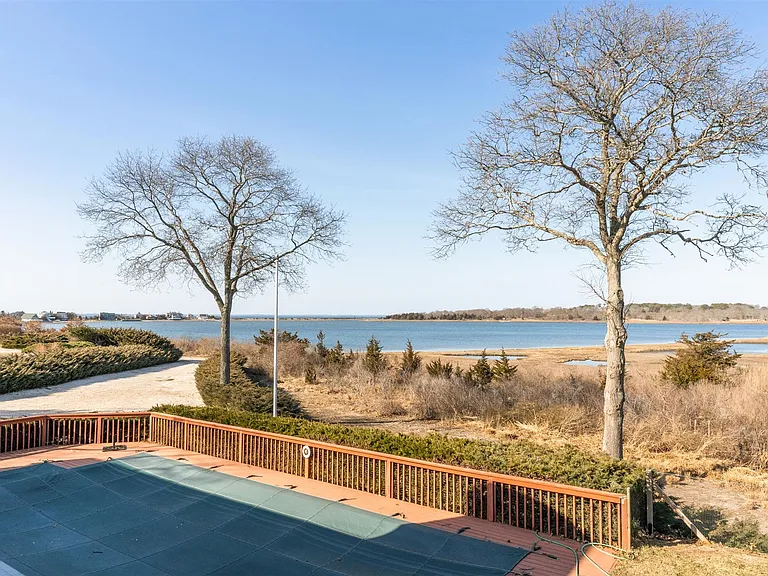 86 Inlet Rd E — Photo 25