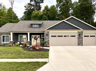 185 N Rosalind Ct, Columbia City, IN 46725