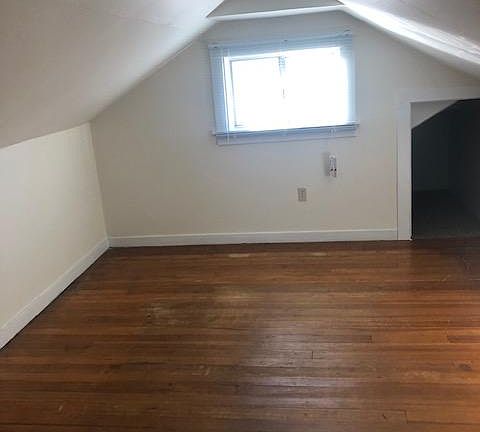 5th image of 7007 S Montgomery St