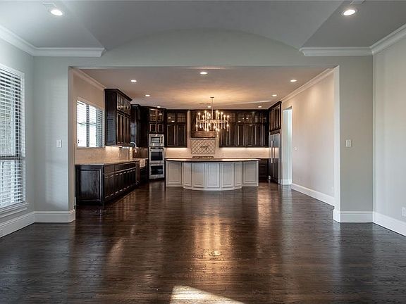 5th image of 1005 Covenant Ct