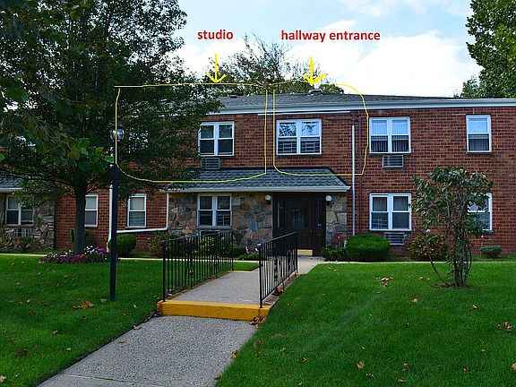 2nd image of 16 Bay Ter APT 2E