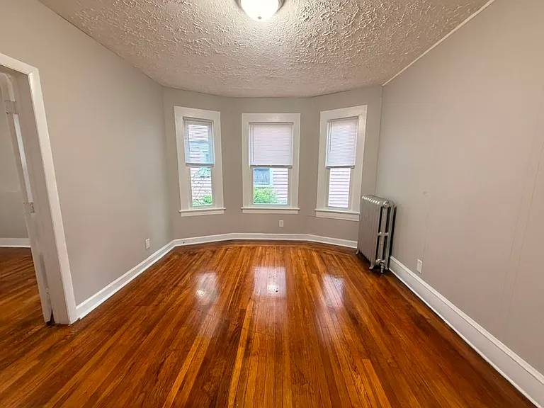 103-105 Lombard St #105-1A — Photo 3