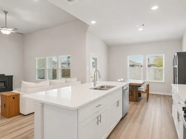 3514 Jb Thomas Dr, Farmersville, TX 75442