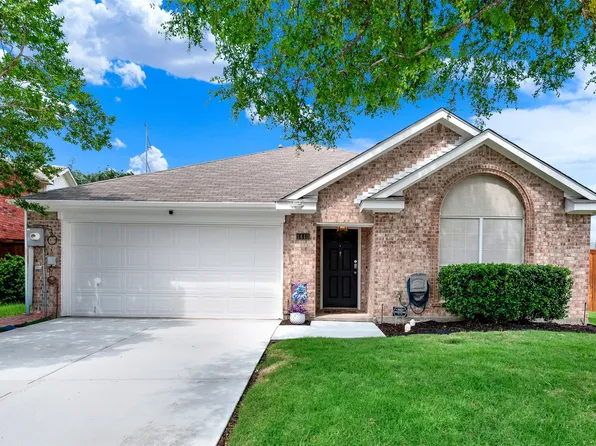 1410 Daffodil Ln, Lewisville, TX 75077