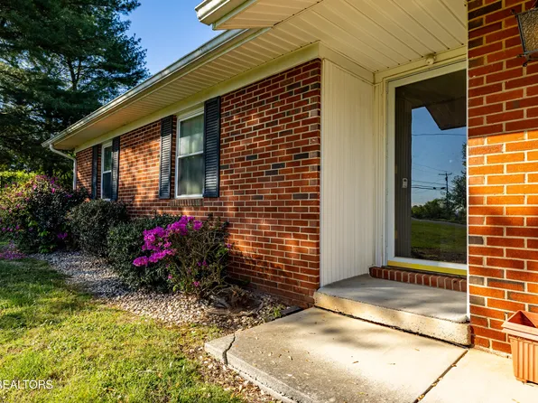 807 Marcaro Ln, Maryville, TN 37801
