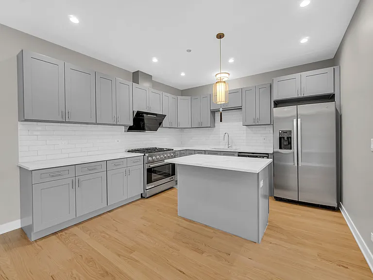 3225 S Halsted St #3 — Photo 7