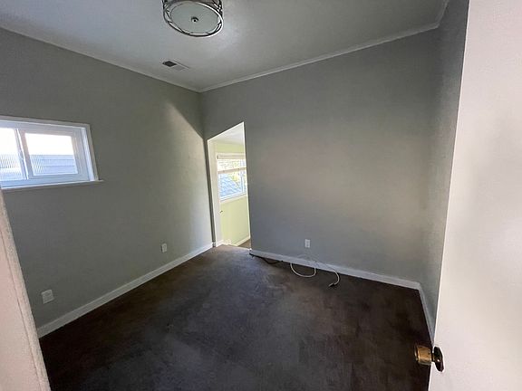 4th image of 585 29th St APT D