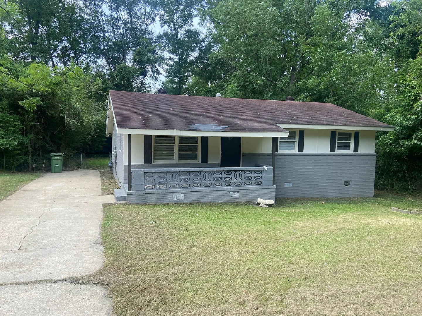 5604 Valleybrook Rd photo 1