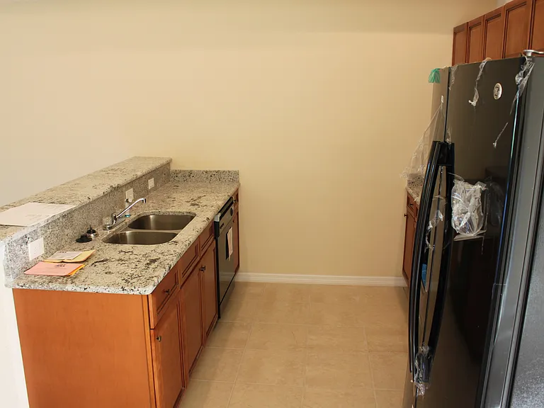1304 SE 8th Ave #1304 — Photo 9