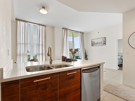 5th image of 480 Hibiscus St Suite 535
